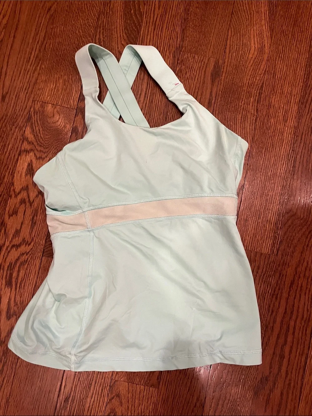 lululemon athletica Mint Green Cross-Back Tank with Built-In Bra 10